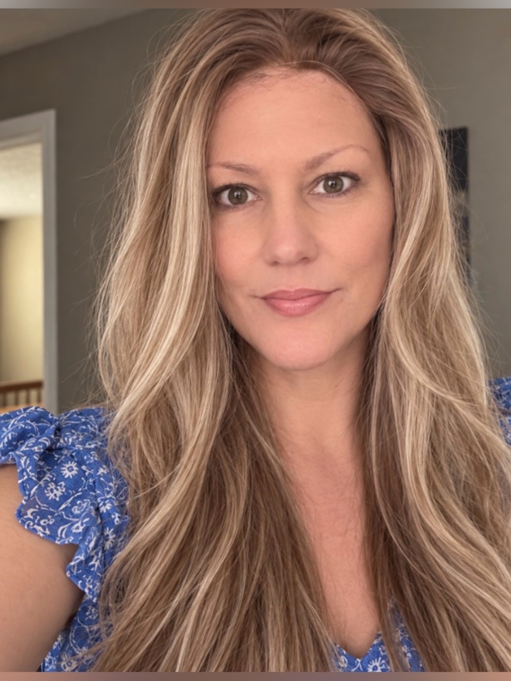 Free parting lace front, long layered blonde/blonde wig